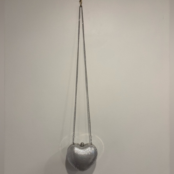 Forever 21 Elegant Silver Heart Mesh Clutch - Picture 2 of 6